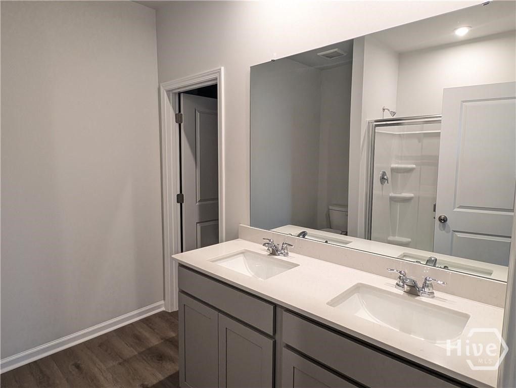 Image 9 of property listing at 52 Hardy Branch Drive, Richmond Hill, GA 31324