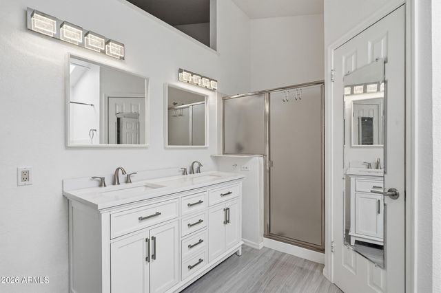 7813 W DREYFUS Drive, Peoria, AZ 85381