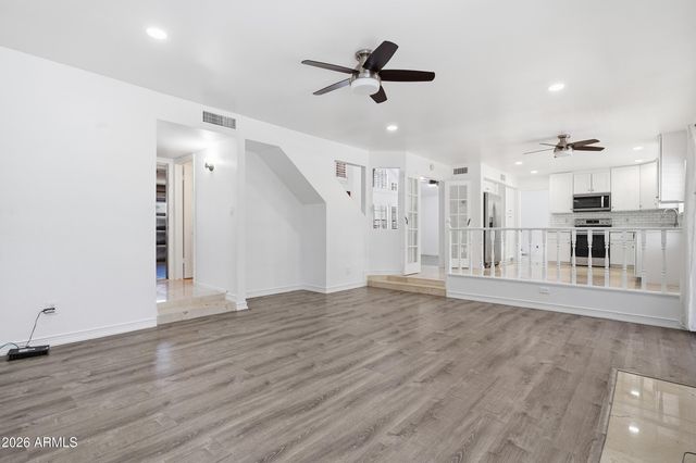 7813 W DREYFUS Drive, Peoria, AZ 85381