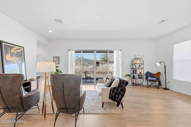 8015 S Galileo Lane, Tucson, AZ 85747