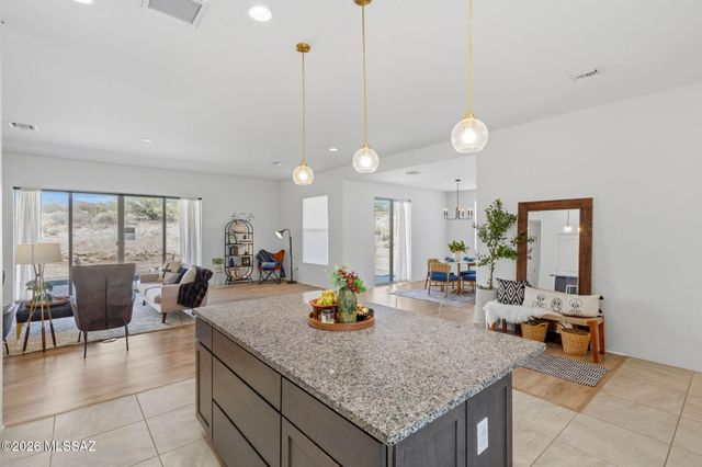 8015 S Galileo Lane, Tucson, AZ 85747