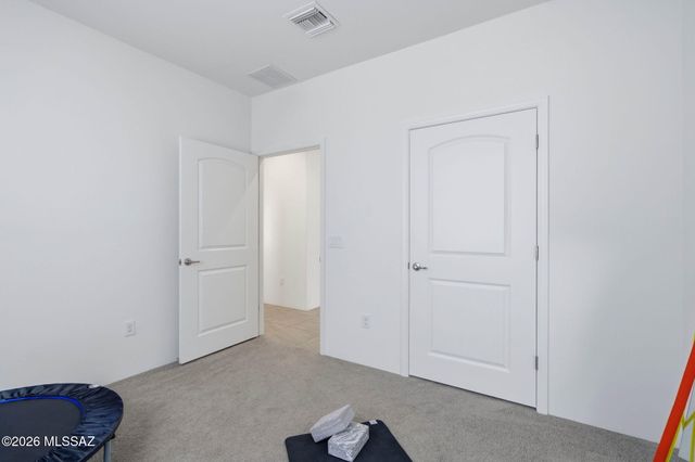 8015 S Galileo Lane, Tucson, AZ 85747