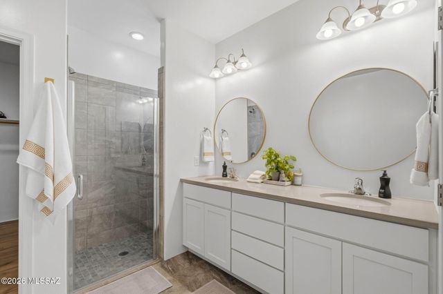 8015 S Galileo Lane, Tucson, AZ 85747