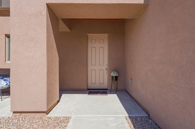 8015 S Galileo Lane, Tucson, AZ 85747