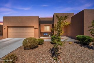 8015 S Galileo Lane, Tucson, AZ 85747