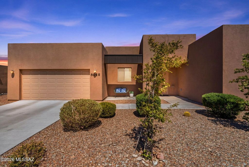 8015 S Galileo Lane, Tucson, AZ 85747
