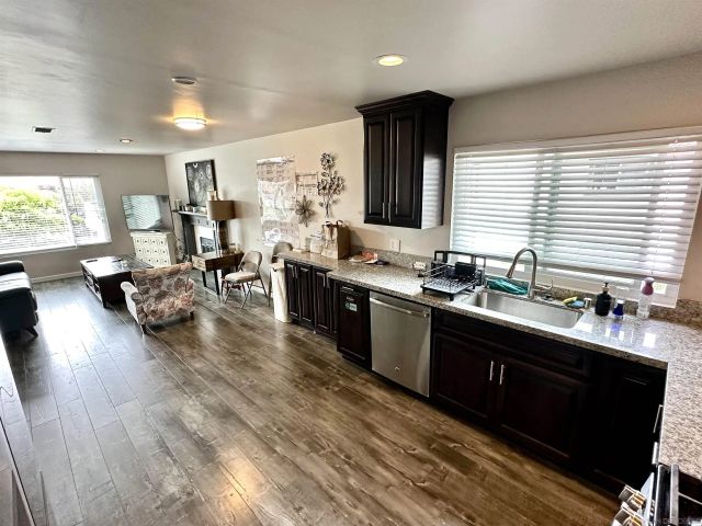 9829 Caspi Gardens Unit 8, Santee, CA 92071