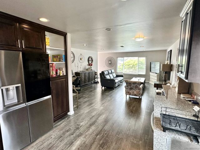 9829 Caspi Gardens Unit 8, Santee, CA 92071