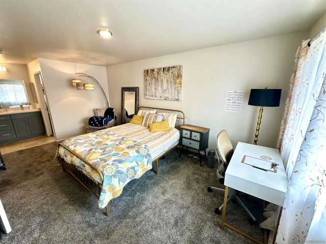 9829 Caspi Gardens Unit 8, Santee, CA 92071