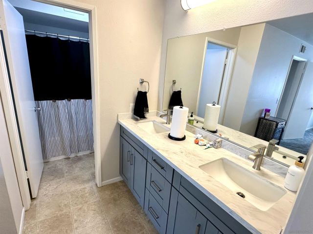 9829 Caspi Gardens Unit 8, Santee, CA 92071