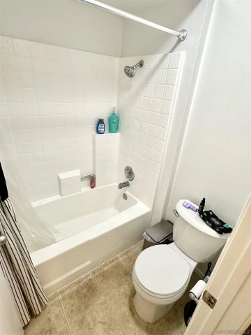 9829 Caspi Gardens Unit 8, Santee, CA 92071