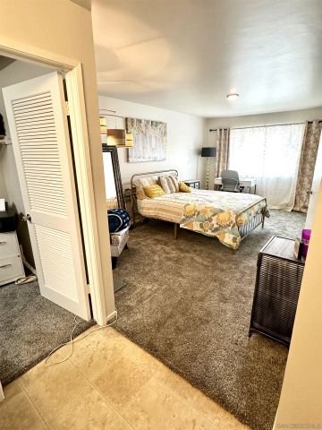 9829 Caspi Gardens Unit 8, Santee, CA 92071