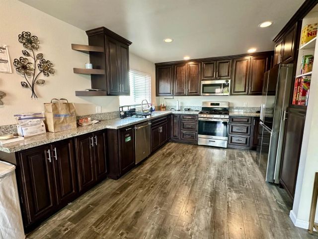 9829 Caspi Gardens Unit 8, Santee, CA 92071