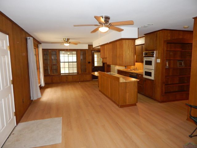 2231 W STATE HWY 154, Gilmer, TX 75644