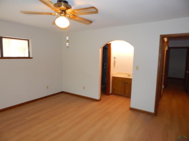 2231 W STATE HWY 154, Gilmer, TX 75644