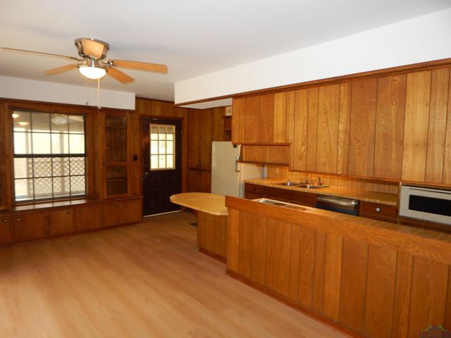 2231 W STATE HWY 154, Gilmer, TX 75644