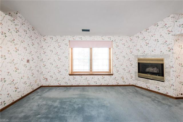 229 Golden Maple DR, Virginia Beach, VA 23452