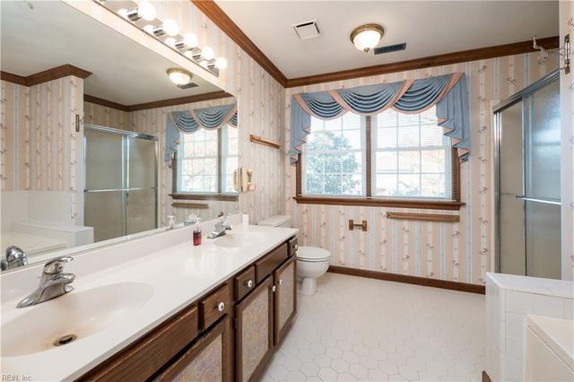 229 Golden Maple DR, Virginia Beach, VA 23452