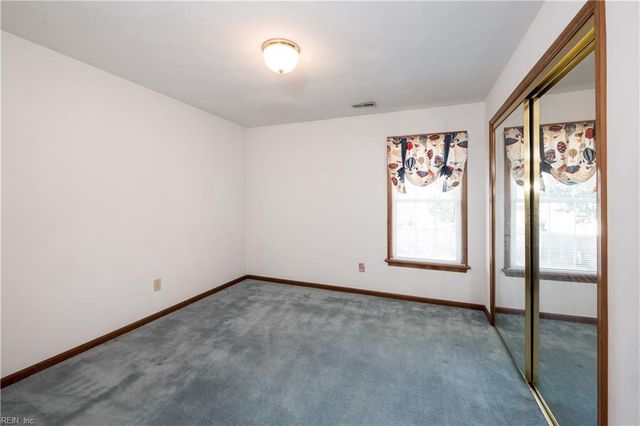 229 Golden Maple DR, Virginia Beach, VA 23452