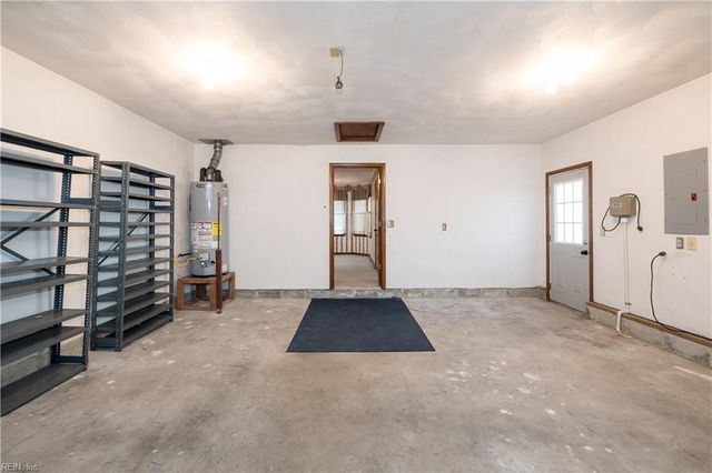 229 Golden Maple DR, Virginia Beach, VA 23452