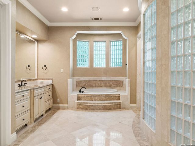 410 Bentley Manor, Shavano Park, TX 78249