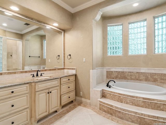 410 Bentley Manor, Shavano Park, TX 78249