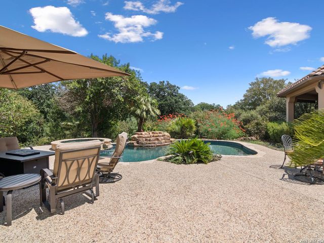 410 Bentley Manor, Shavano Park, TX 78249