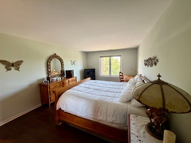 501 Lake Hinsdale Drive 506, Willowbrook, IL 60527