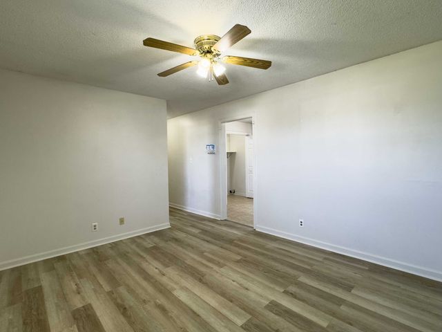 1028 Bush Ave, Oak Grove, KY 42262