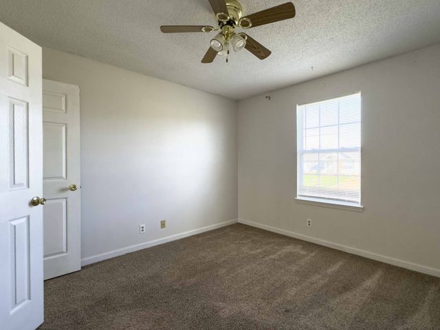 1028 Bush Ave, Oak Grove, KY 42262