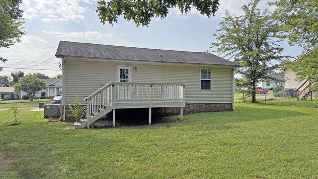 1028 Bush Ave, Oak Grove, KY 42262