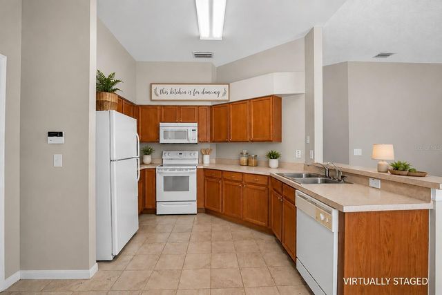 535 SCARLET MAPLE COURT, Plant City, FL 33563