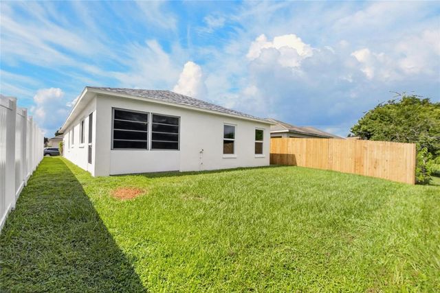 535 SCARLET MAPLE COURT, Plant City, FL 33563
