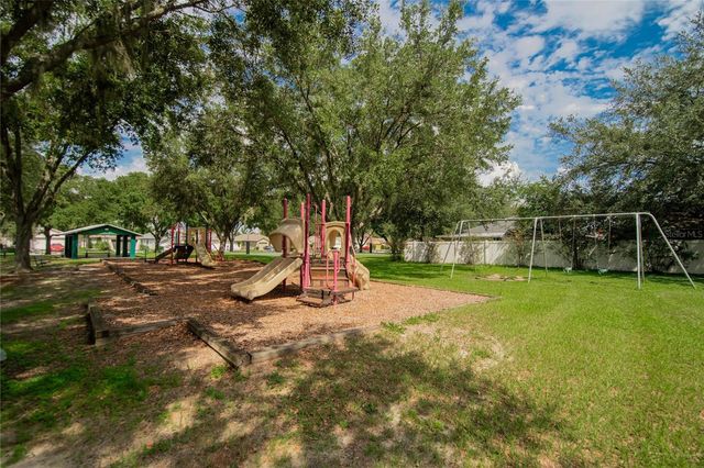 535 SCARLET MAPLE COURT, Plant City, FL 33563