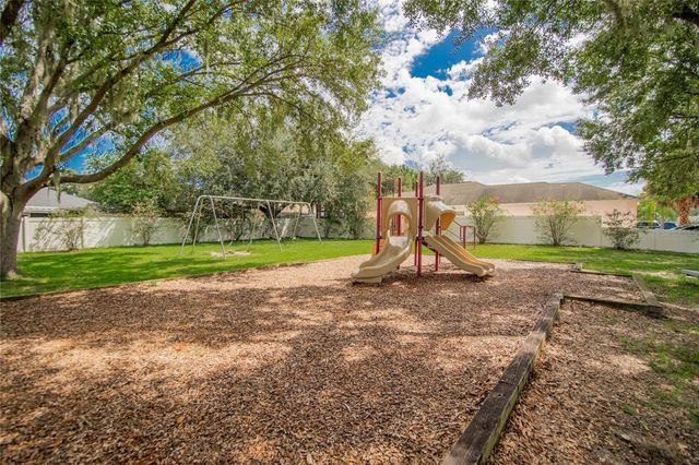 535 SCARLET MAPLE COURT, Plant City, FL 33563