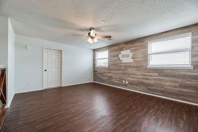 108 Bowie Street, Forney, TX 75126