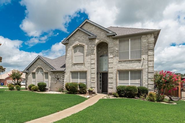 108 Bowie Street, Forney, TX 75126