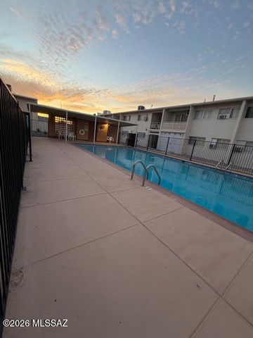 1725 S Jones Blvd Apt H3, Tucson, AZ 85713