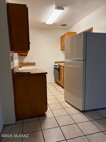 1725 S Jones Blvd Apt H3, Tucson, AZ 85713