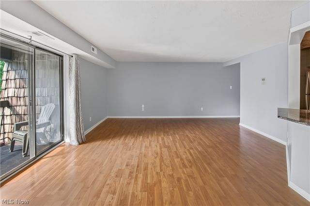 9610 Cove Drive B23, North Royalton, OH 44133