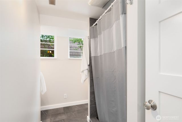 2823 34th Avenue S, Seattle, WA 98144