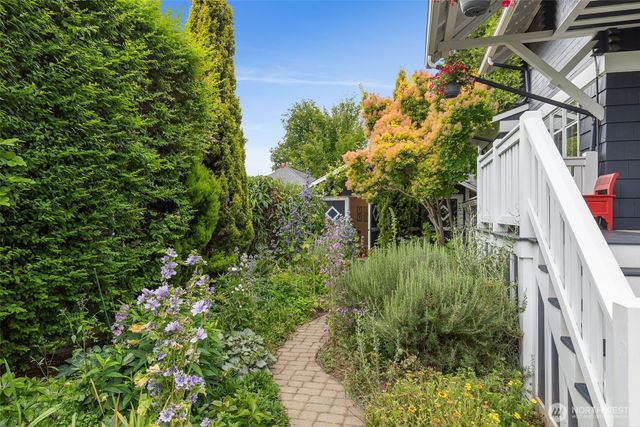 2823 34th Avenue S, Seattle, WA 98144