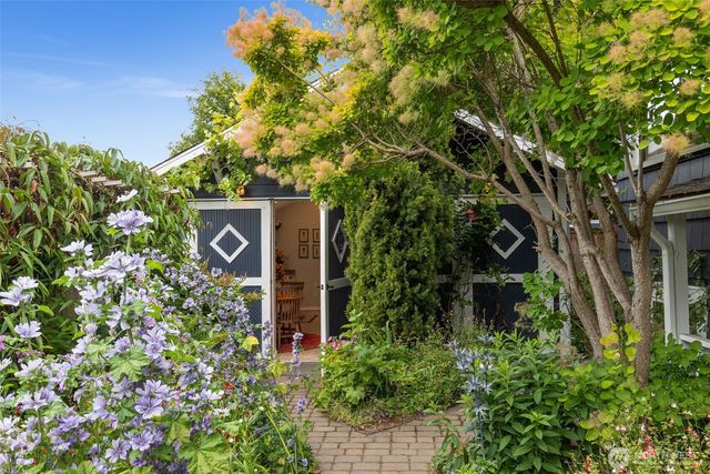 2823 34th Avenue S, Seattle, WA 98144