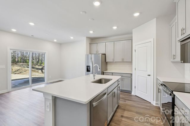 1605 Harper Landing Boulevard, Stanley, NC 28164