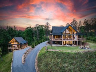 278 Oakwood Lane, Ellijay, GA 30540