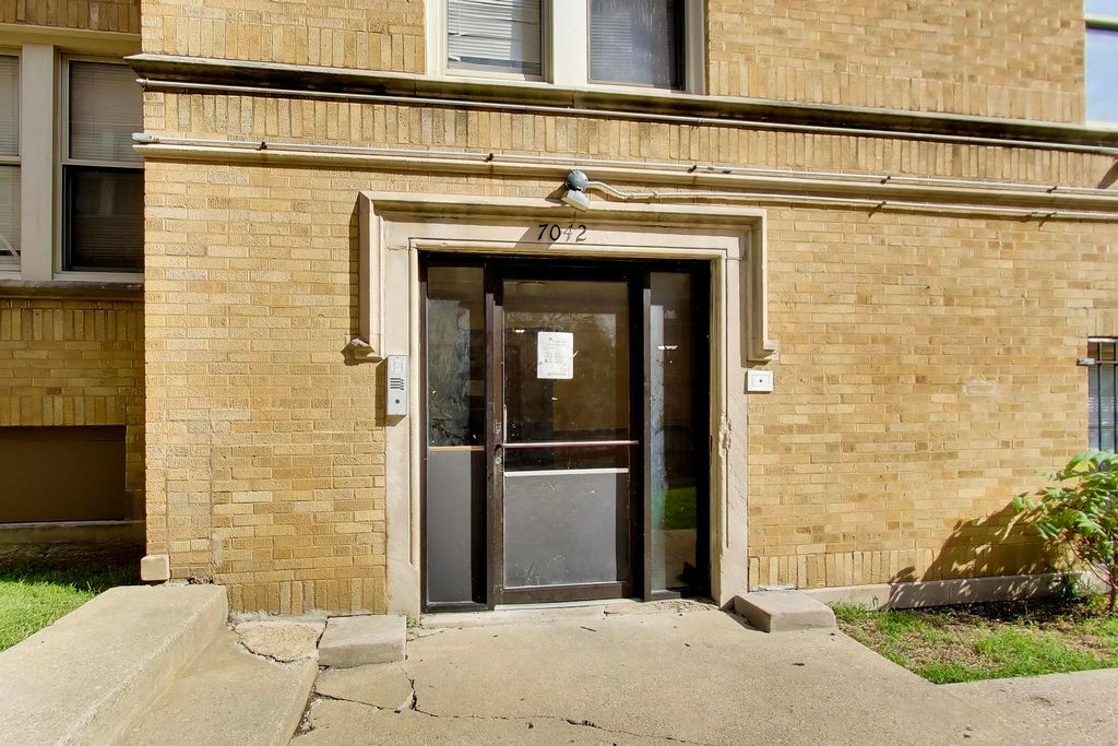 7042 S Michigan Avenue, Chicago, IL 60637 — photo 5