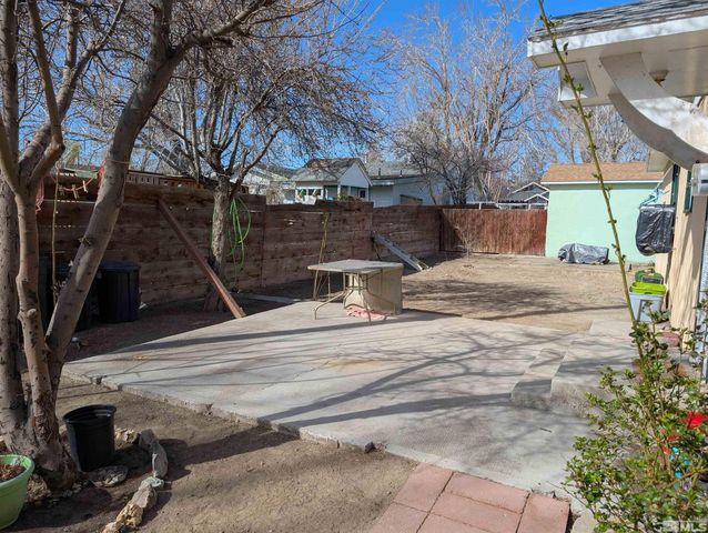 115 Commercial Avenue, Yerington, NV 89447