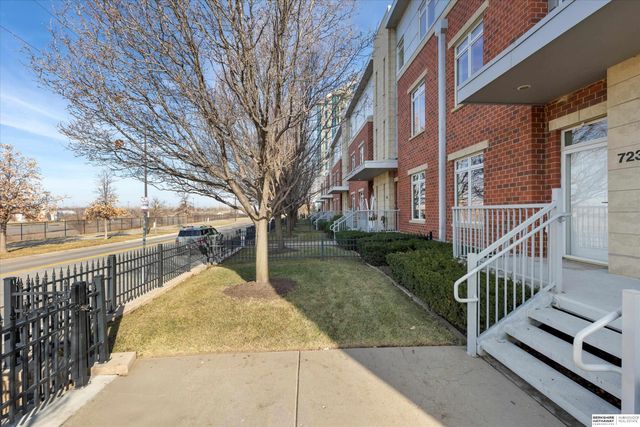 723 Riverfront Drive, Omaha, NE 68102