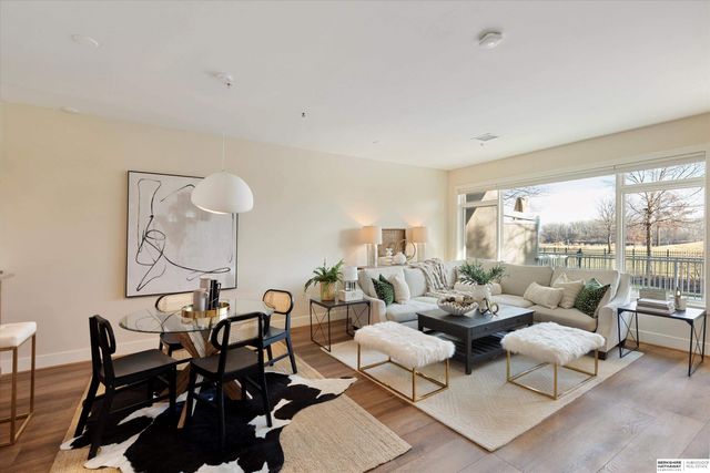 723 Riverfront Drive, Omaha, NE 68102