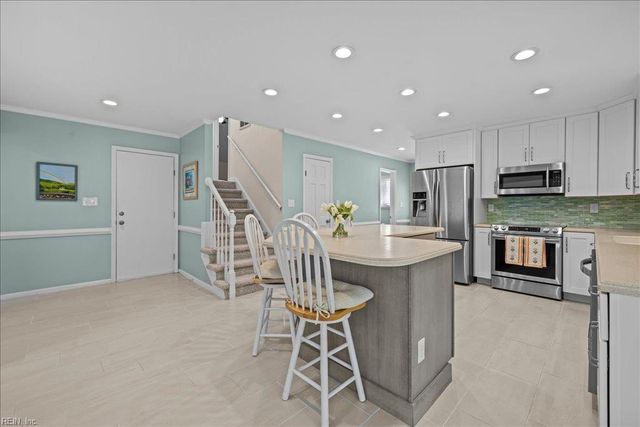 2559 Landview CIR, Virginia Beach, VA 23454